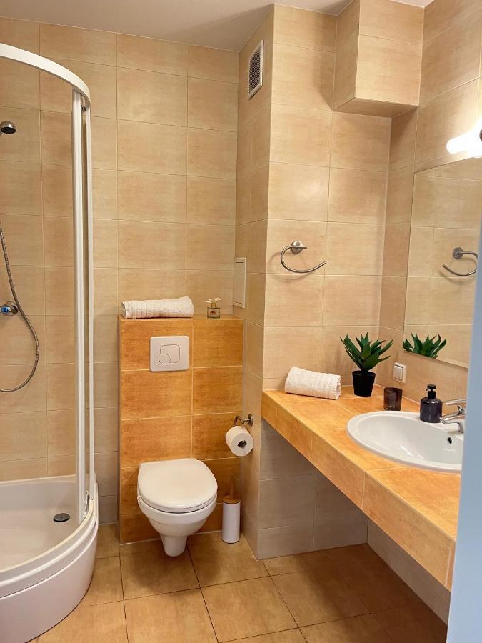Apartament Z Garazem I Ogrodem Kołobrzeg Εξωτερικό φωτογραφία