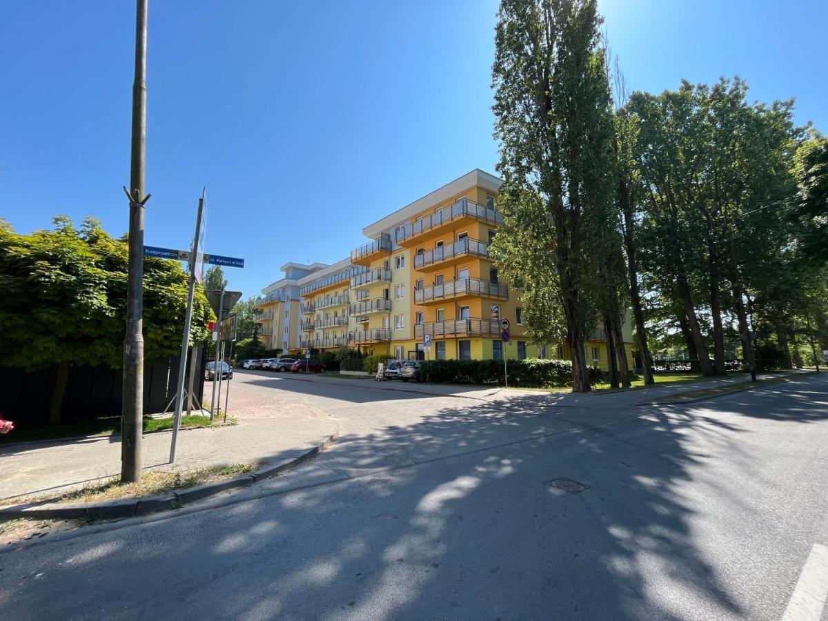 Apartament Z Garazem I Ogrodem Kołobrzeg Εξωτερικό φωτογραφία